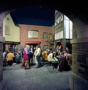 Photography Framed Print Collection: The Stonehouse themed pub, Sheffield, South Yorkshire, 1971. Artist: Michael Walters