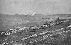 Germany Photo Mug Collection: Trois Zeppelins detruits en trois jours. Le 'L20' dans un fjord de Norvege; L'epave du... 1916